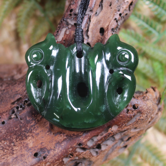 Pekapeka Pendant carved from Kawakawa Pounamu - NZ Greenstone
