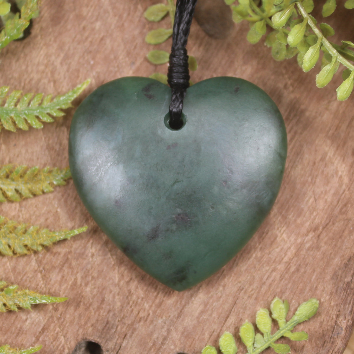 Heart carved from Kawakawa Pounamu - NZ Greenstone