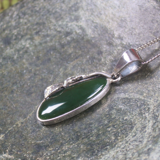 NZ Greenstone Sterling Silver Small Pendant (BW739) Kawakawa Pounamu