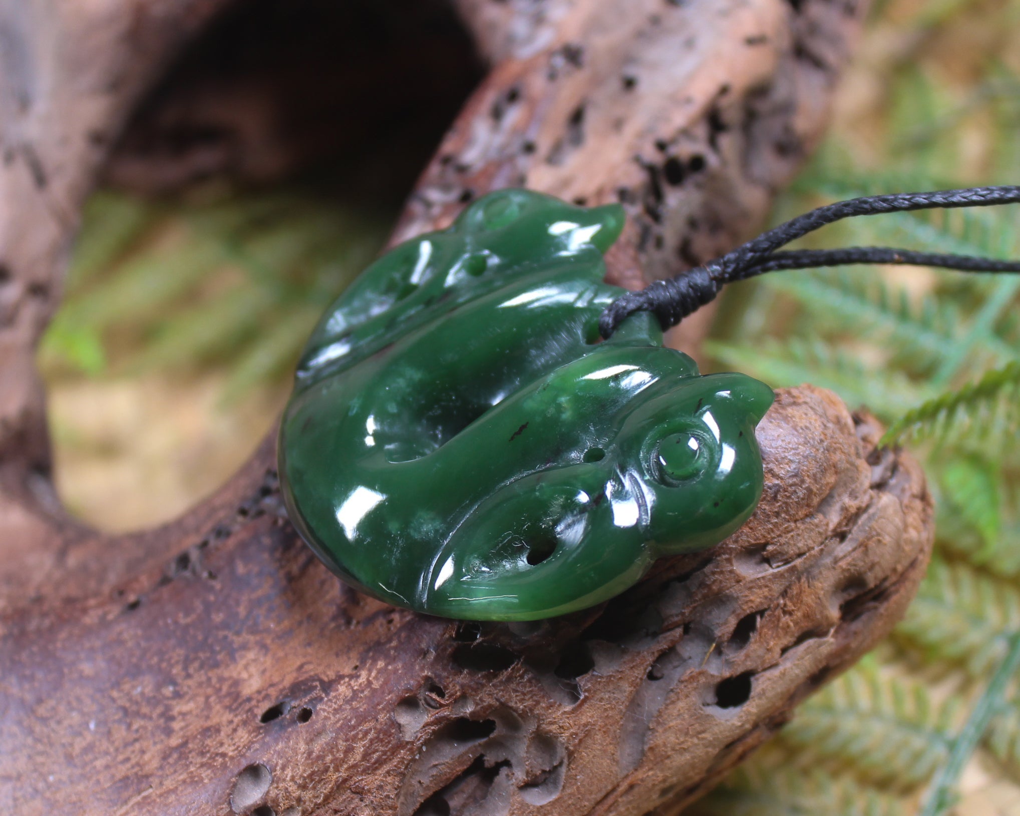 Pekapeka Pendant carved from Kawakawa Pounamu - NZ Greenstone