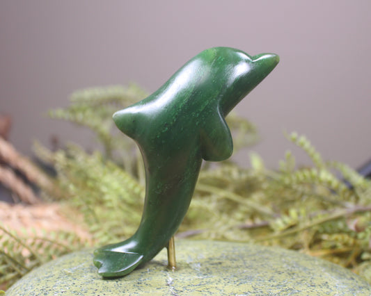 NZ Greenstone Aihe Dolphin Sculpture (BM740) Kawakawa Pounamu