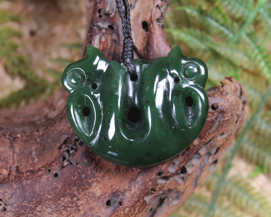 Pekapeka Pendant carved from Kawakawa Pounamu - NZ Greenstone