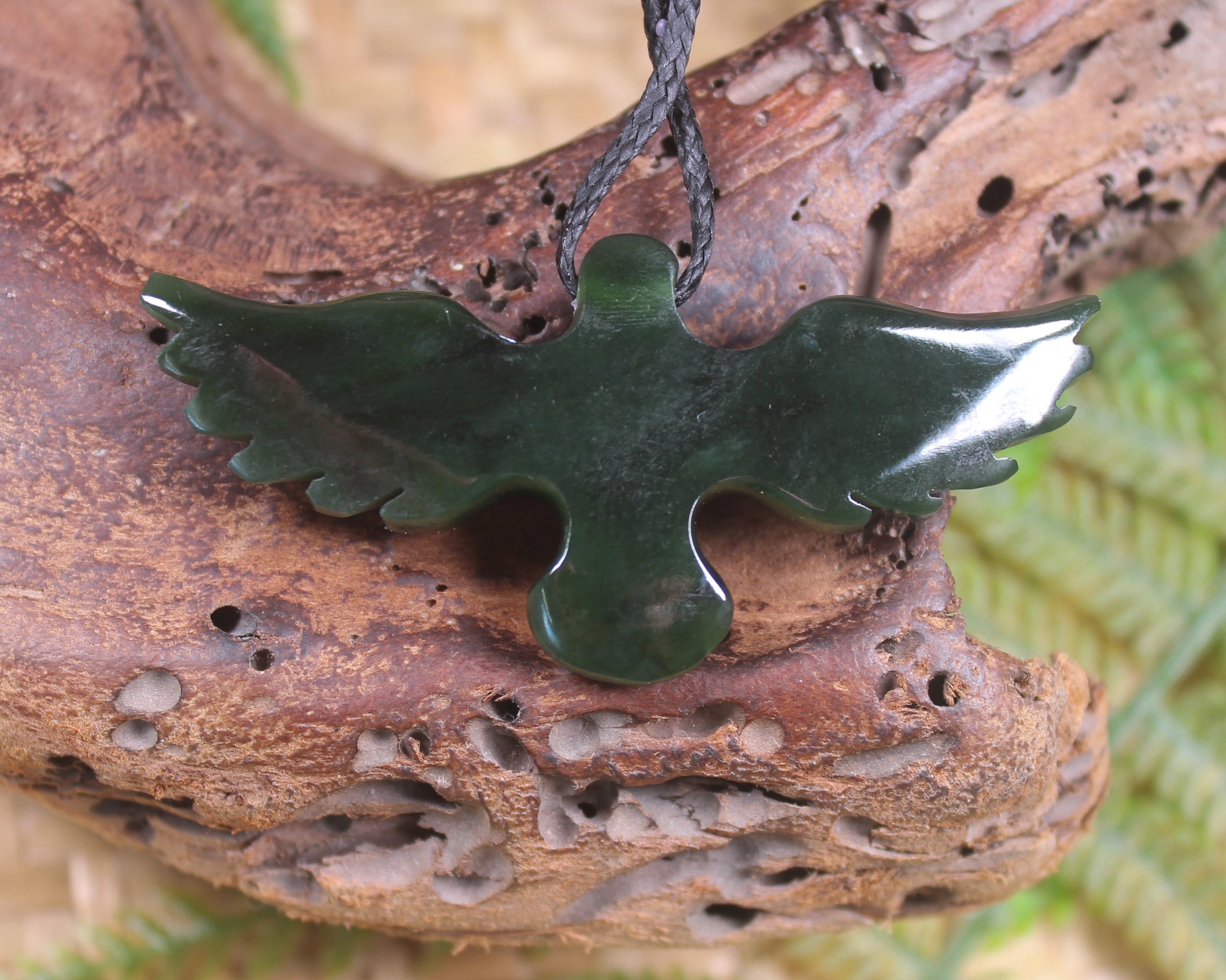 Manu or Bird Pendant carved from Kawakawa Pounamu - NZ Greenstone