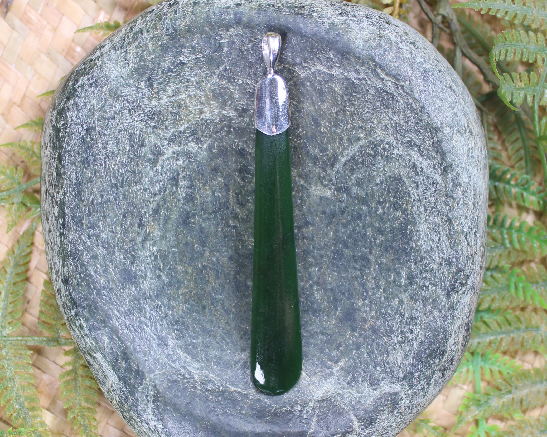 Kawakawa Pounamu pendant set in Sterling Silver - NZ Greenstone