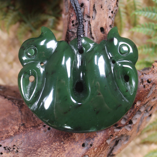 Pekapeka Pendant carved from Kawakawa Pounamu - NZ Greenstone