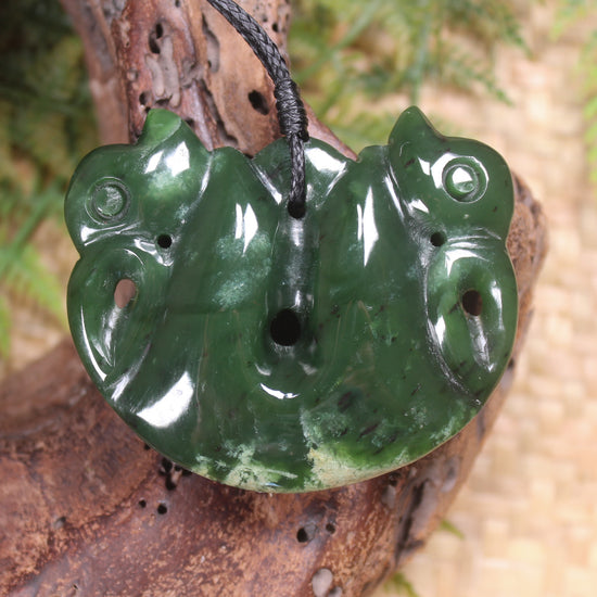 Pekapeka Pendant carved from Flower Jade Pounamu - NZ Greenstone