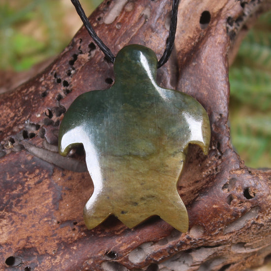 Turtle carved from Totoweka Pounamu - NZ Greenstone