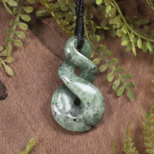Twist or Pikorua carved from Hapopo Pounamu - NZ Greenstone
