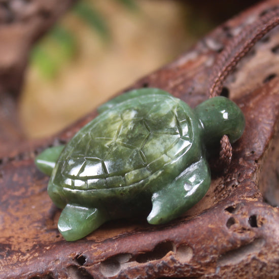 Turtle carved from Hapopo Pounamu - NZ Greenstone