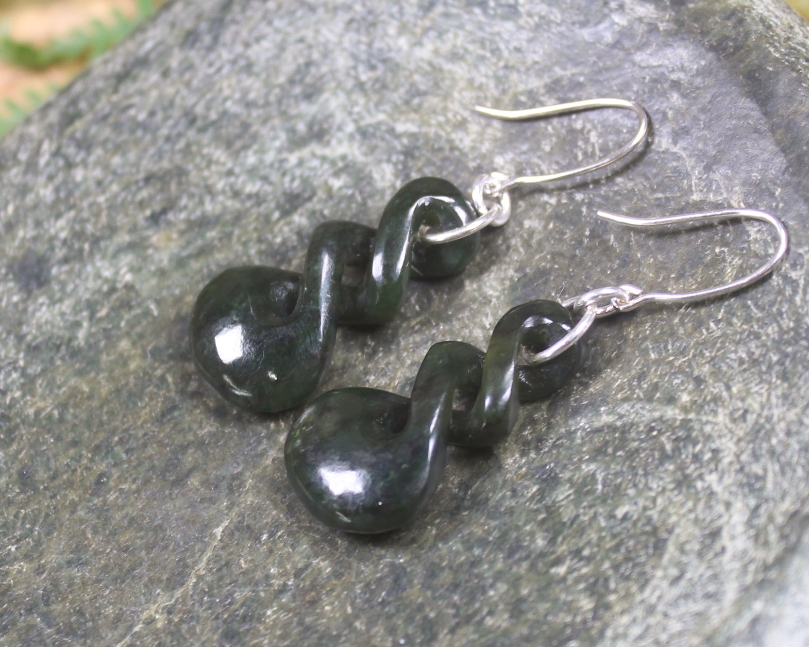 Sterling Silver Rimu Pounamu Ring - NZ Greenstone