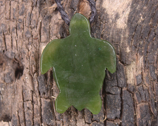 Turtle carved from Kawakawa Pounamu - NZ Greenstone