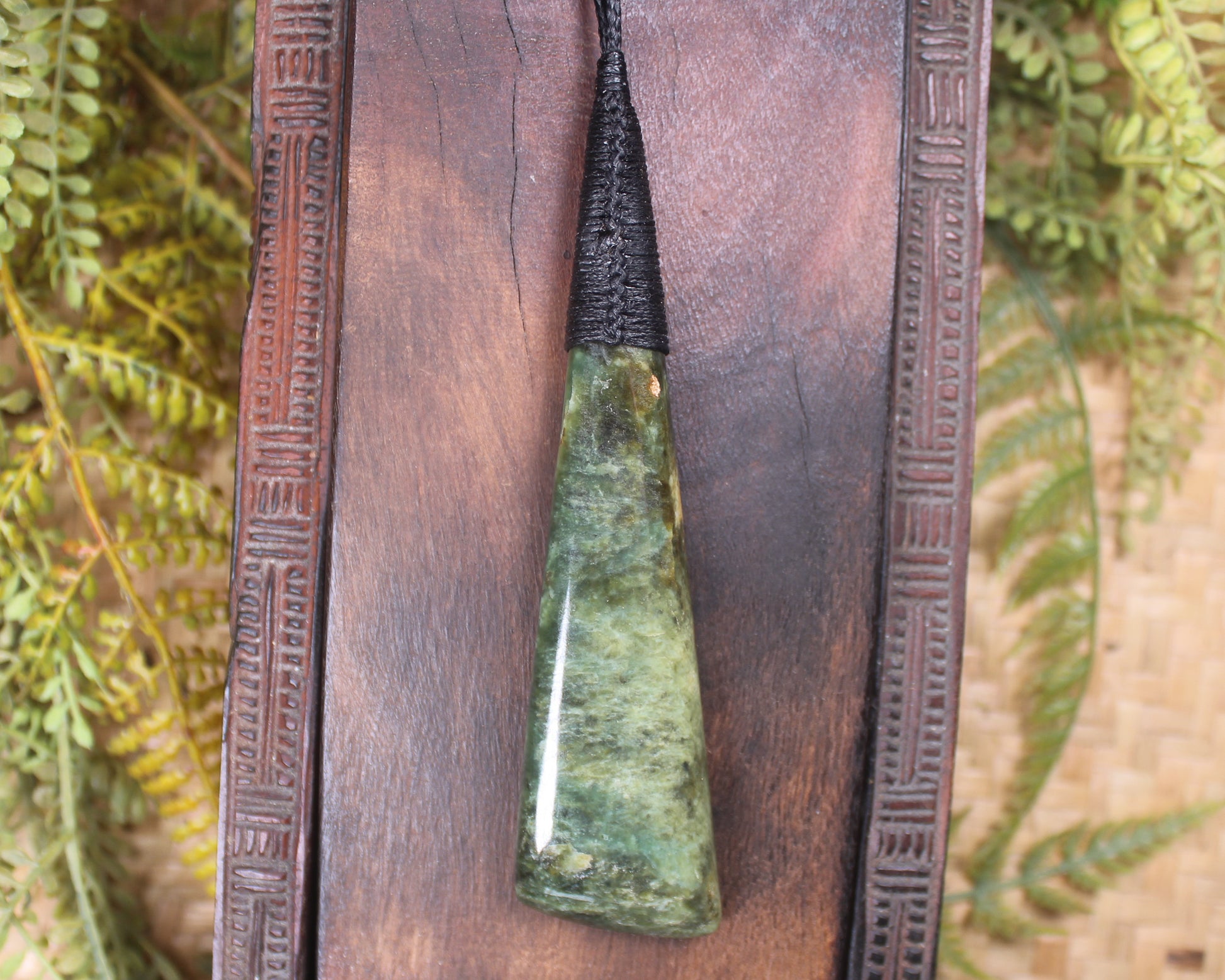 Flower Jade Pounamu Toki