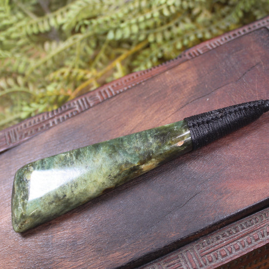 Flower Jade Pounamu Toki