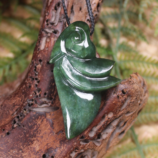 Kōwhai Flower Pendant