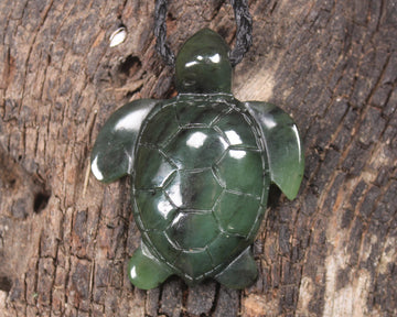 Turtle carved from Rimu Pounamu - NZ Greenstone