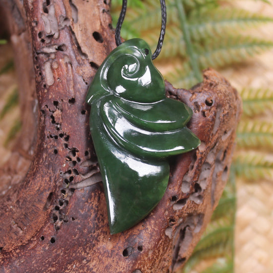 Kōwhai Flower Pendant