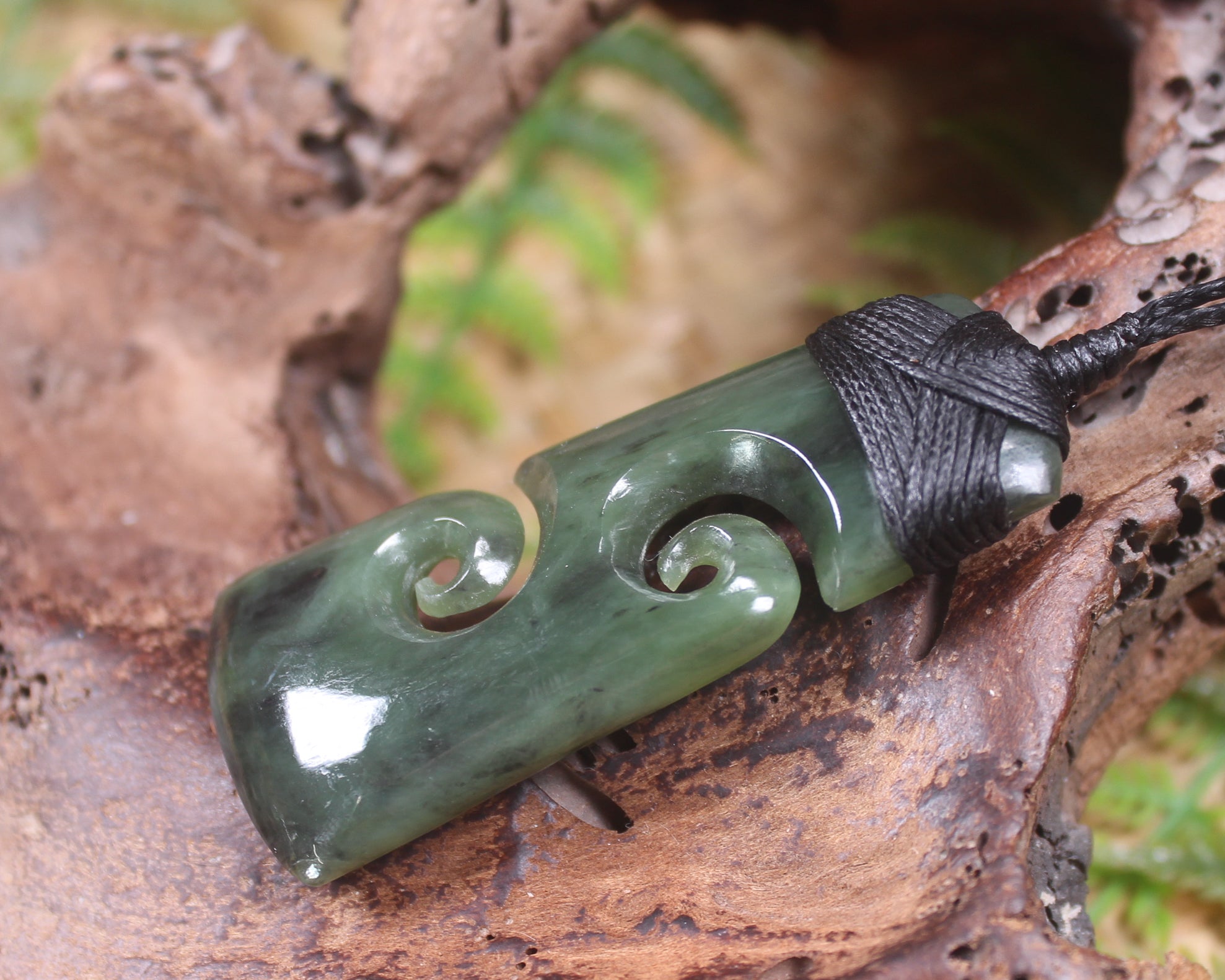 Toki or Adze with Koru carved from Hapopo Pounamu - NZ Greenstone