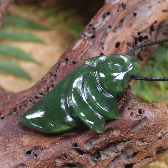 Kōwhai Flower Pendant