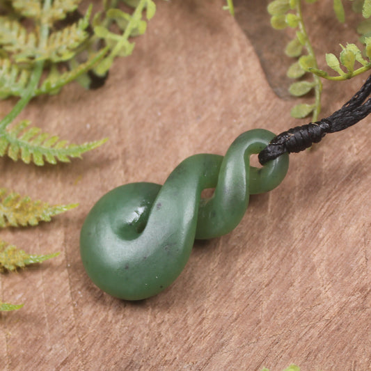 Twist or Pikorua carved from Hapopo Pounamu - NZ Greenstone
