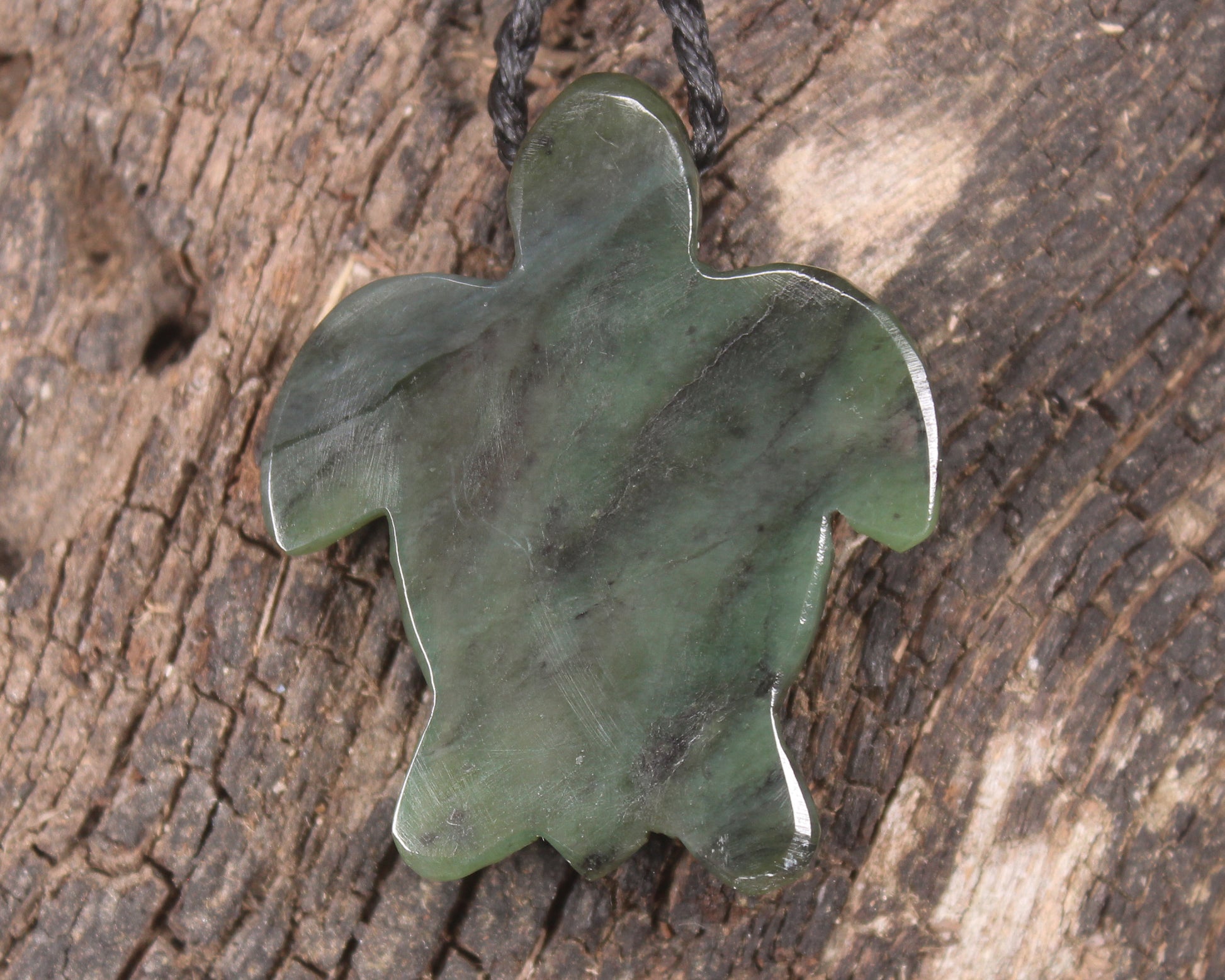 Turtle carved from Rimu Pounamu - NZ Greenstone