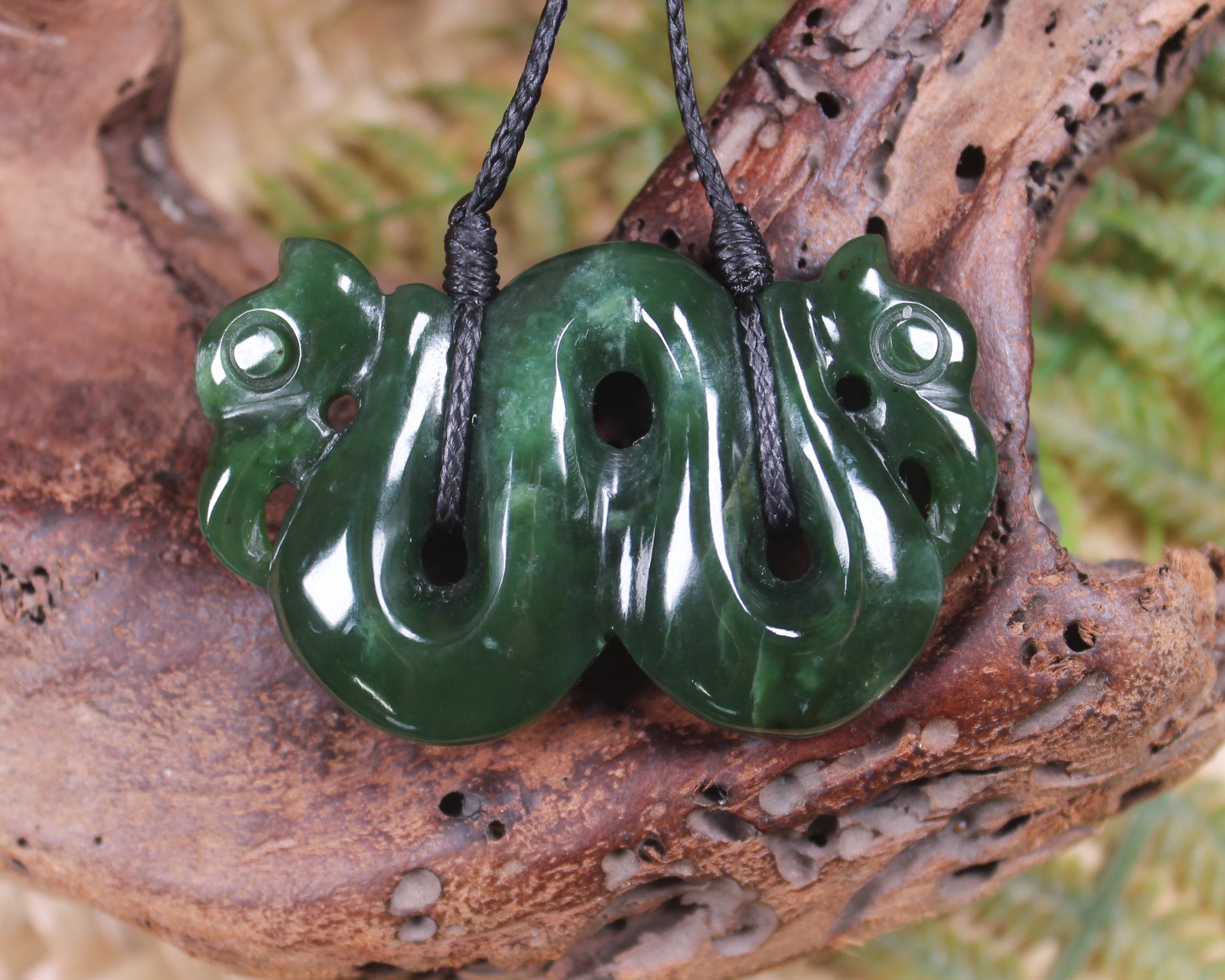 Pekapeka Pendant carved from Kawakawa Pounamu - NZ Greenstone