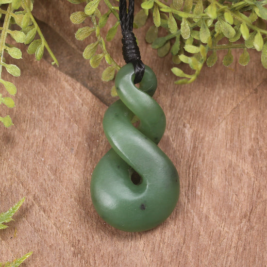 Twist or Pikorua carved from Hapopo Pounamu - NZ Greenstone