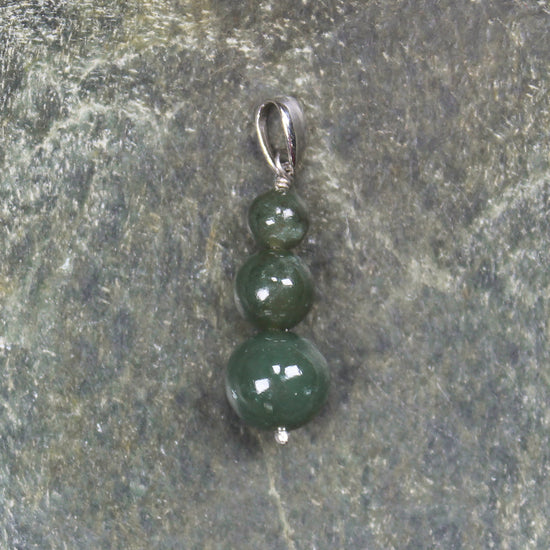 Kawakawa pounamu sterling silver pendant