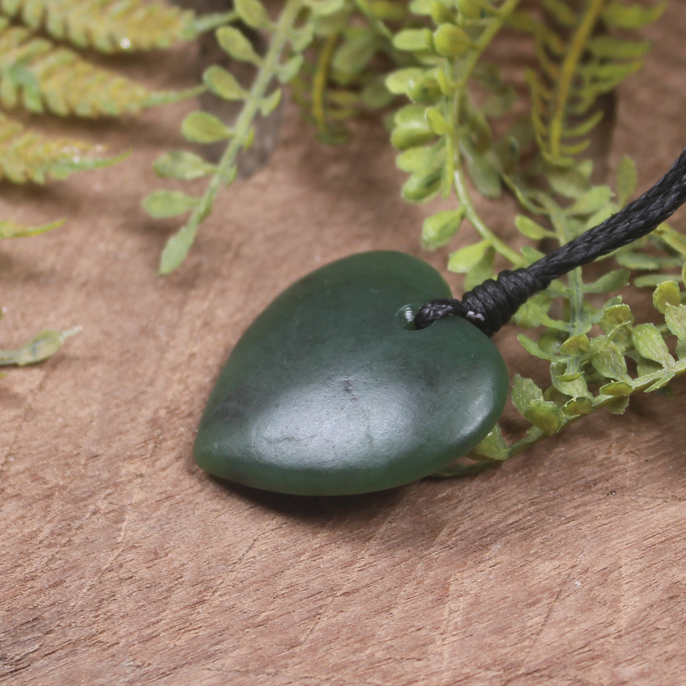 Heart carved from Kawakawa Pounamu - NZ Greenstone