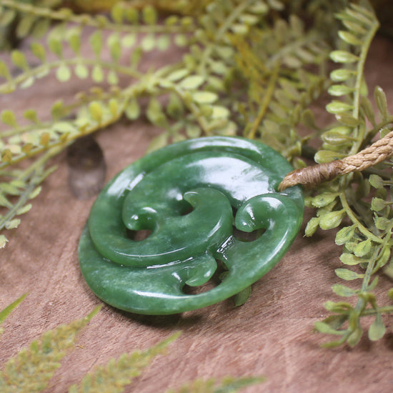 NZ Greenstone Koru Pendant  Kawakawa Pounamu