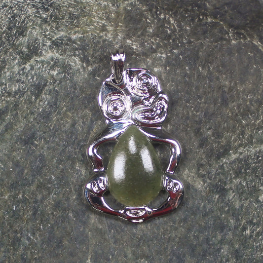 Pounamu pendant set in Sterling Silver - NZ Greenstone