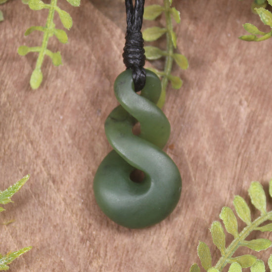 Twist or Pikorua carved from Hapopo Pounamu - NZ Greenstone