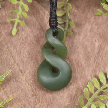 Twist or Pikorua carved from Hapopo Pounamu - NZ Greenstone