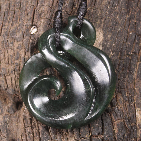 Koru Twist or Pikorua carved from Kawakawa Pounamu - NZ Greenstone