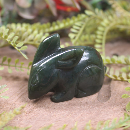 Kawakawa Pounamu Rabbit Sculpture