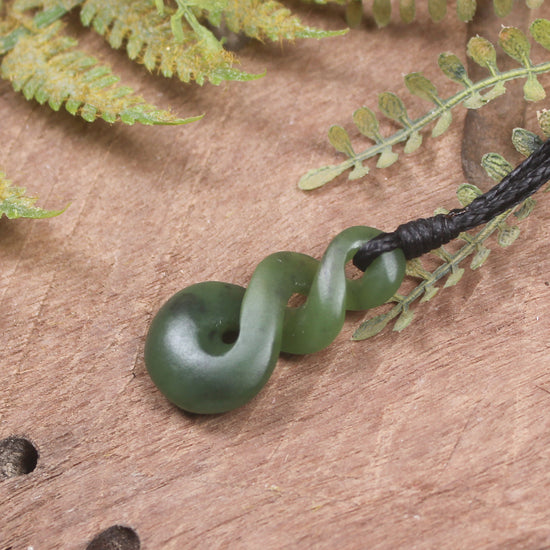 Twist or Pikorua carved from Hapopo Pounamu - NZ Greenstone