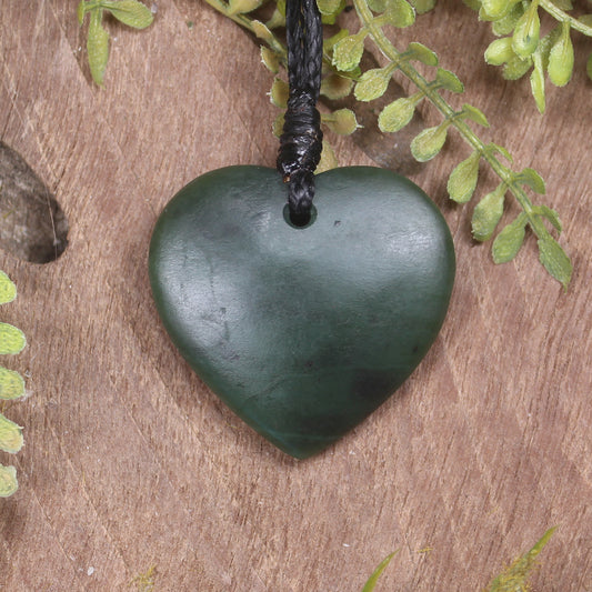 Heart carved from Kawakawa Pounamu - NZ Greenstone