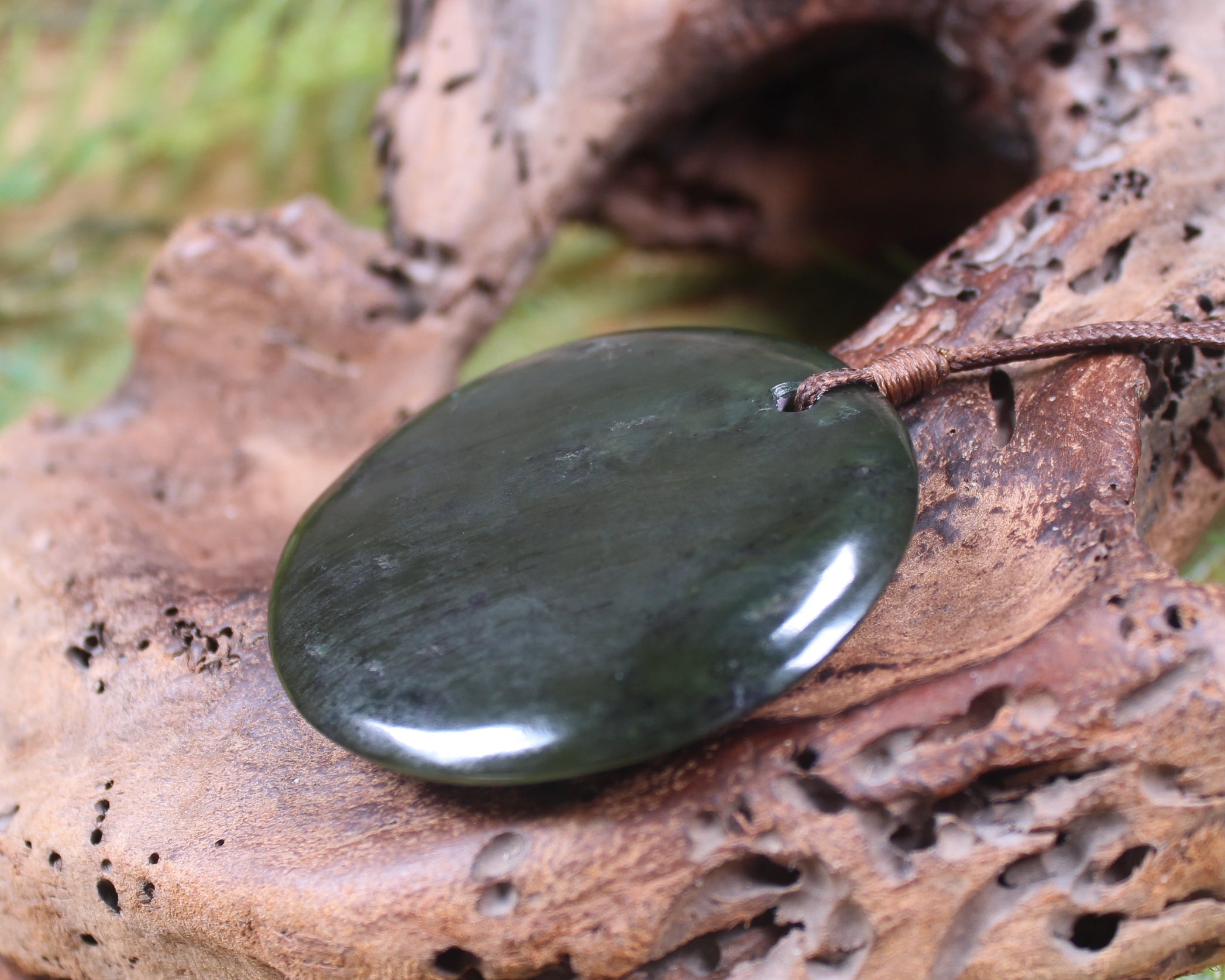 Porowhita carved from Rimu Pounamu - NZ Greenstone