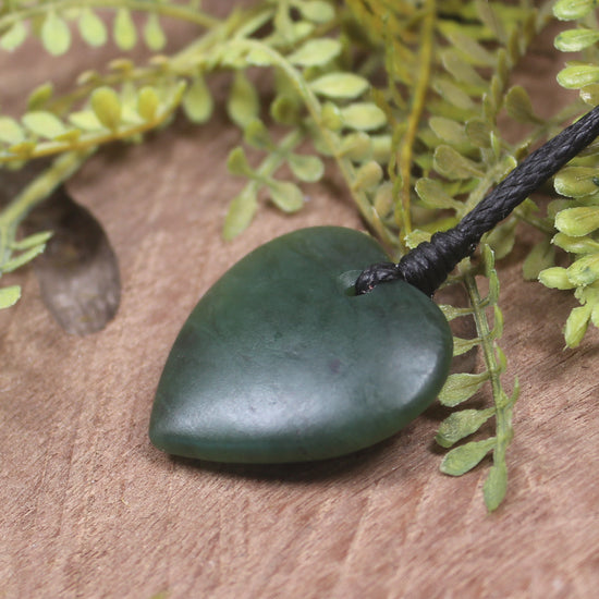Heart carved from Kawakawa Pounamu - NZ Greenstone