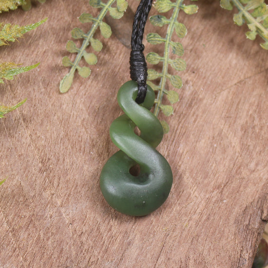 Twist or Pikorua carved from Hapopo Pounamu - NZ Greenstone