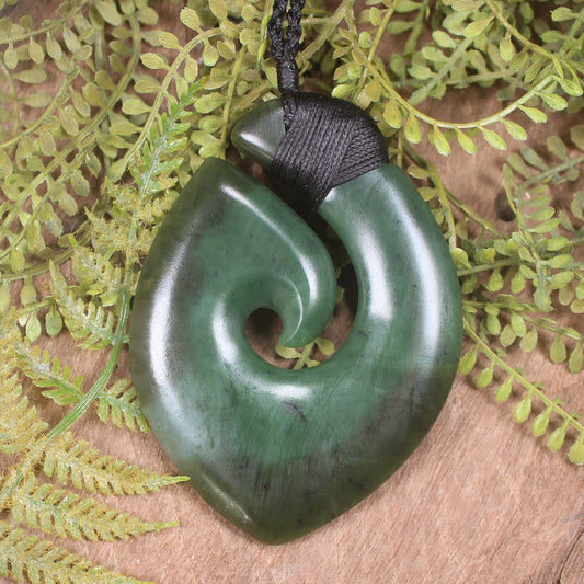 Hapopo Pounamu Hei Matau