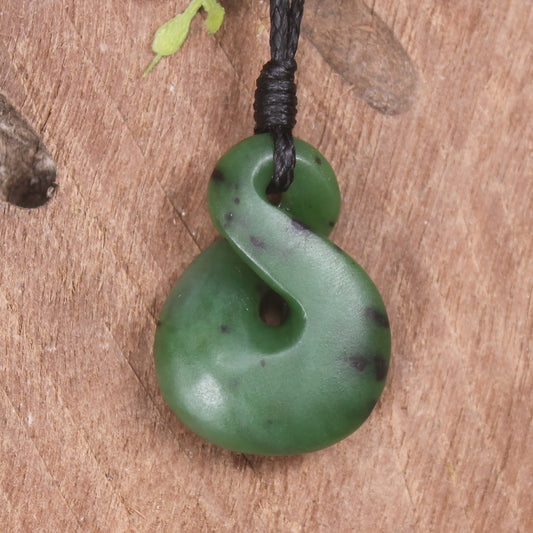 Twist or Pikorua carved from Hapopo Pounamu - NZ Greenstone