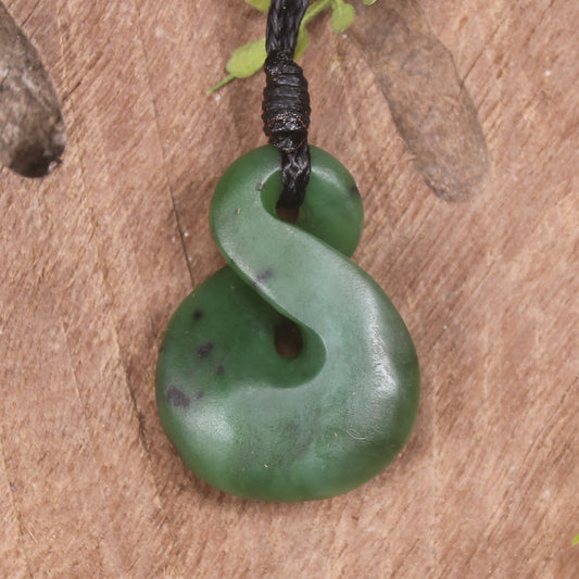 Twist or Pikorua carved from Hapopo Pounamu - NZ Greenstone