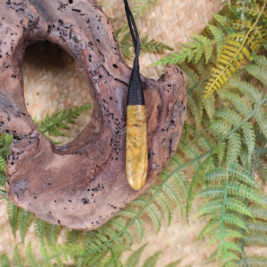 Roimata Teardrop carved from Rimu Pounamu - NZ Greenstone