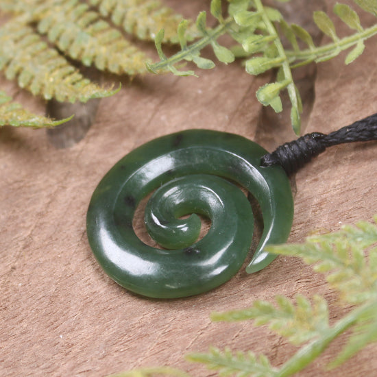 Kawakawa Pounamu Koru
