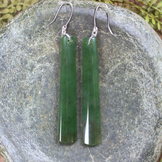 Roimata or Teardrop earrings carved from Kawakawa Pounamu - NZ Greenstone