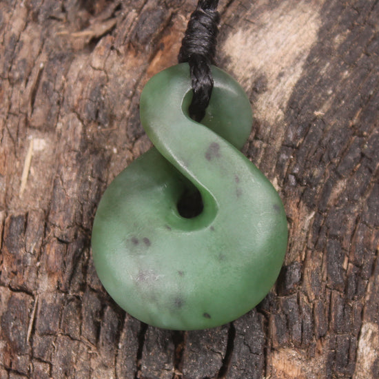 Twist or Pikorua carved from Hapopo Pounamu - NZ Greenstone