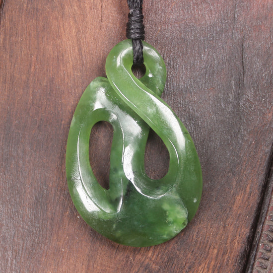 Hapopo Pounamu Twist Pendant - NZ Greenstone
