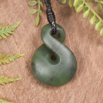 Twist or Pikorua carved from Hapopo Pounamu - NZ Greenstone