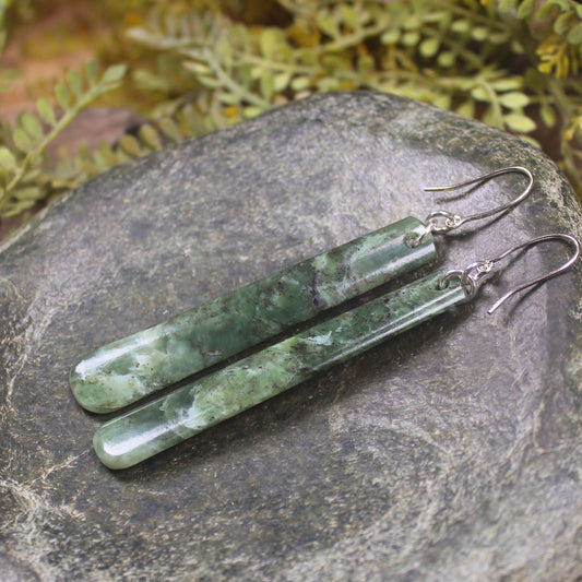 Roimata or Teardrop earrings carved from Kawakawa Pounamu - NZ Greenstone