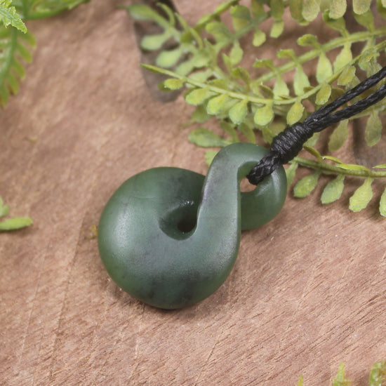 Twist or Pikorua carved from Hapopo Pounamu - NZ Greenstone